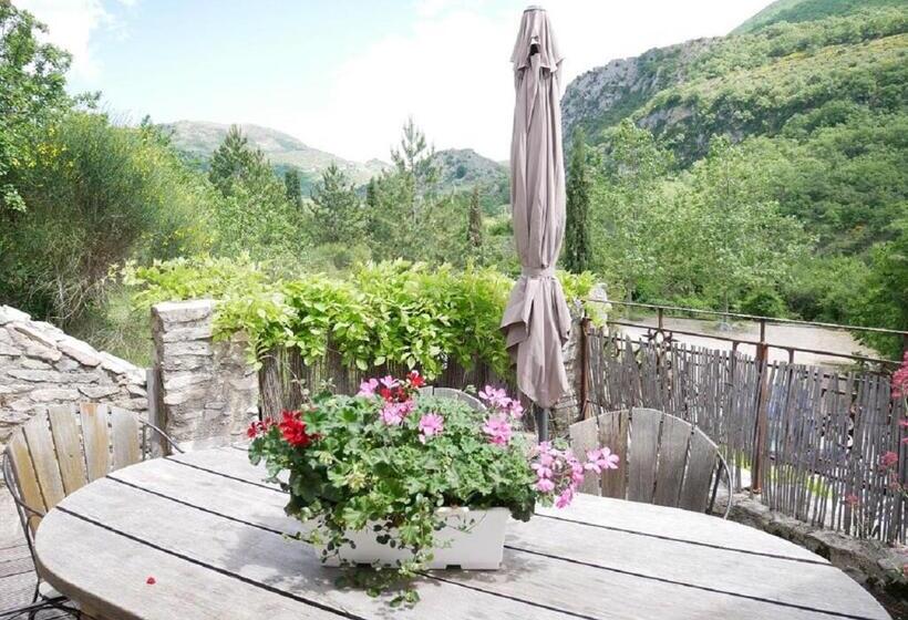 Апартаменты 1 Спальня с Террасой, La Maison De Marguerite