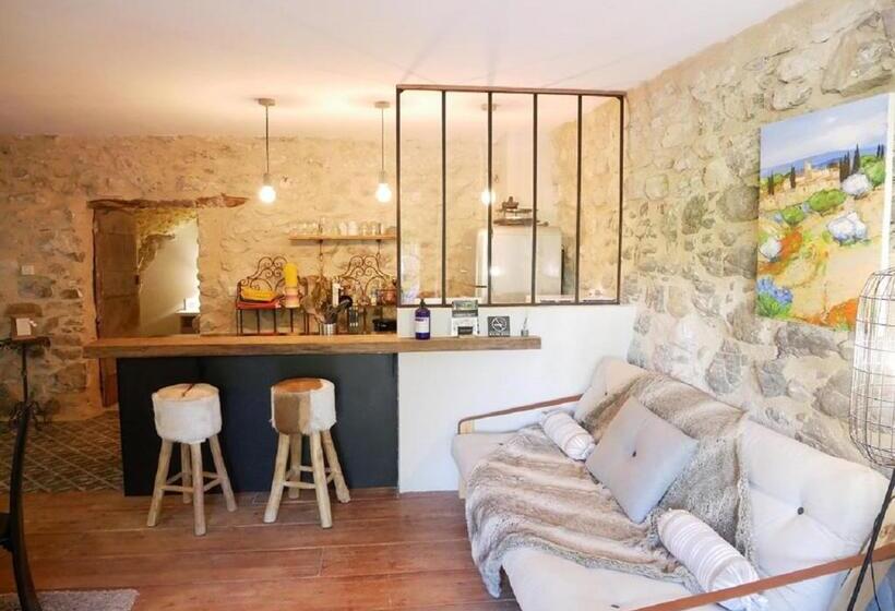 Апартаменты 1 Спальня Нижний Этаж, La Maison De Marguerite