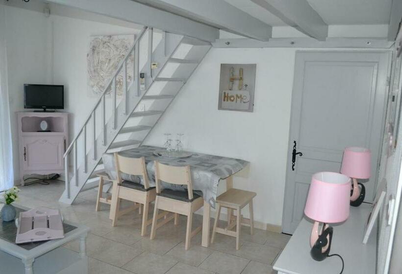 标准工作室带泳池景, Le Refuge