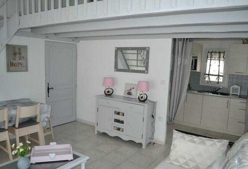 标准工作室带泳池景, Le Refuge