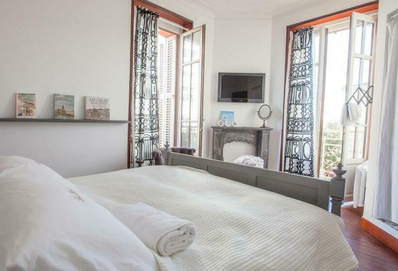 منزل 3 غرف نوم, Les Bruyères