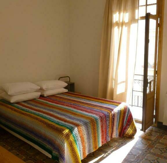 スタンダードルーム, Les Cagettes En Ville