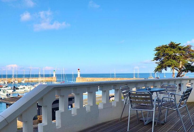 جناح مطلّ علي البحر, Grand Hôtel De Bretagne