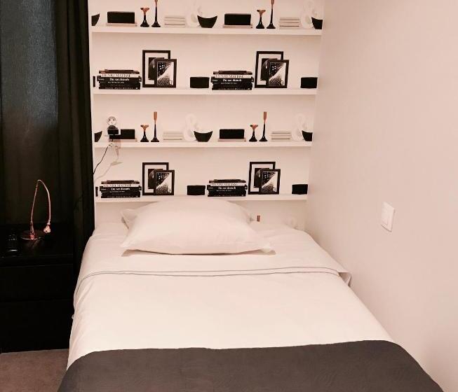 스탠다드 트리플 룸, Hôtel Beauséjour