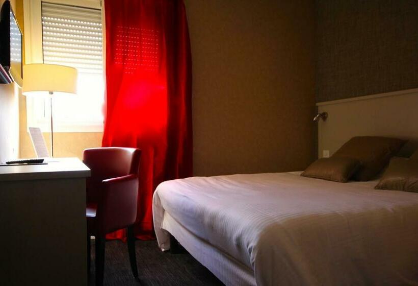 Номер Стандарт, Hôtel D'arcins