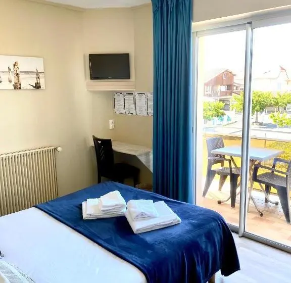 Standard-huone Parveke, Hôtel Le Plaisance