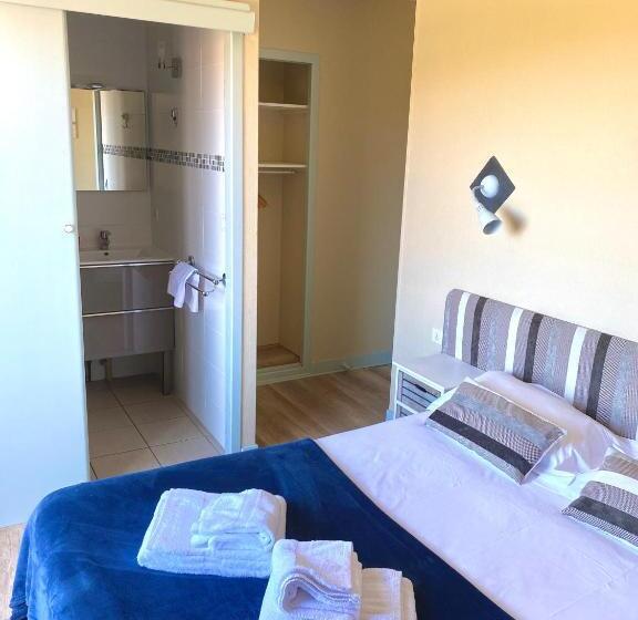 חדר סטנדרט עם מרפסת, Hôtel Le Plaisance