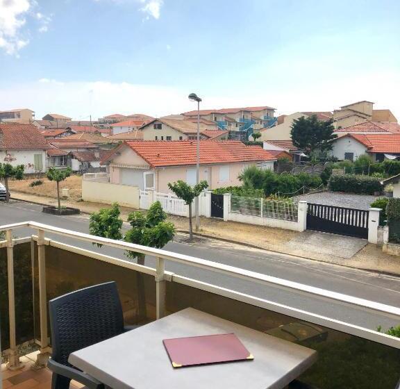 חדר סטנדרט עם מרפסת, Hôtel Le Plaisance