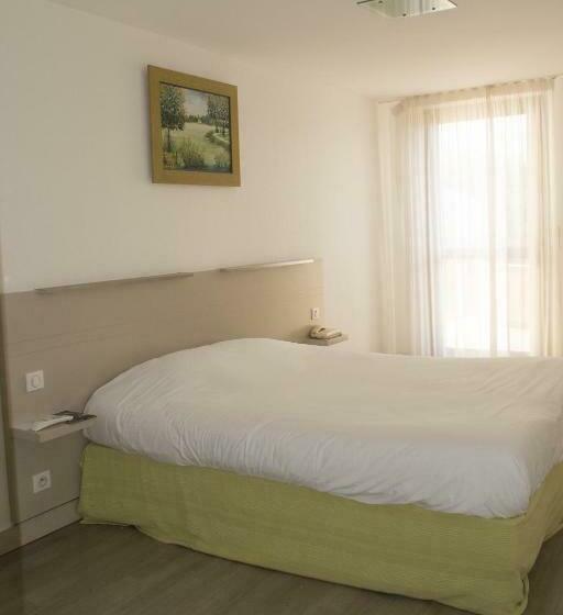 컴포트 룸, Logis Hôtel Le Rochelois