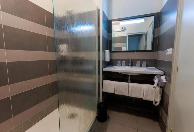 패밀리 룸, Logis Hôtel Le Rochelois