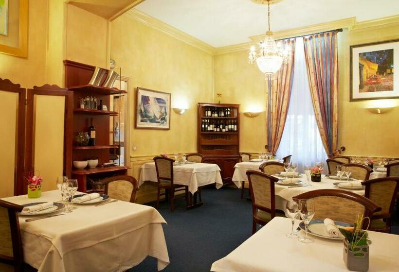 Четырехместный Номер Стандарт, Hôtel Mets Et Plaisirs