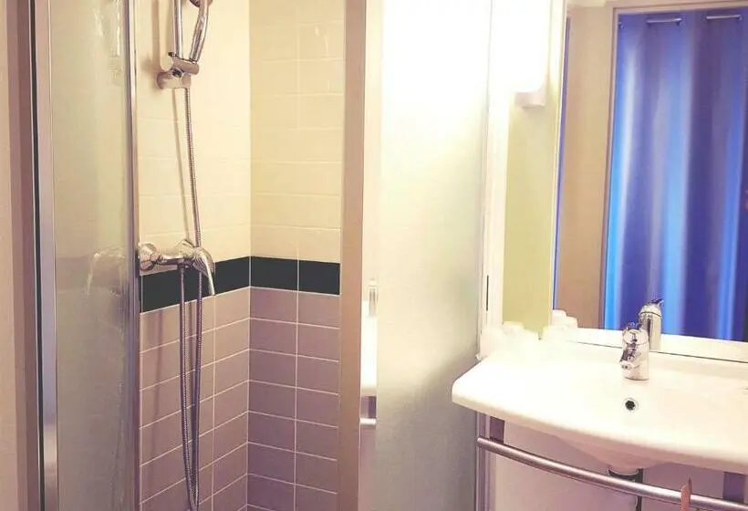 Standard Kolmen Hengen Huone, Ibis Budget Arles Palais Des Congres