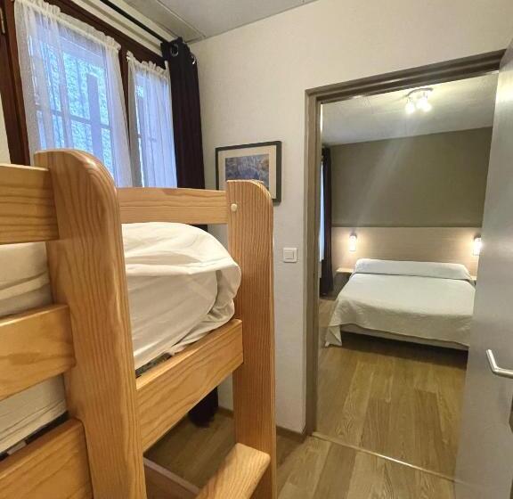 スタンダード４人部屋, La Citadelle