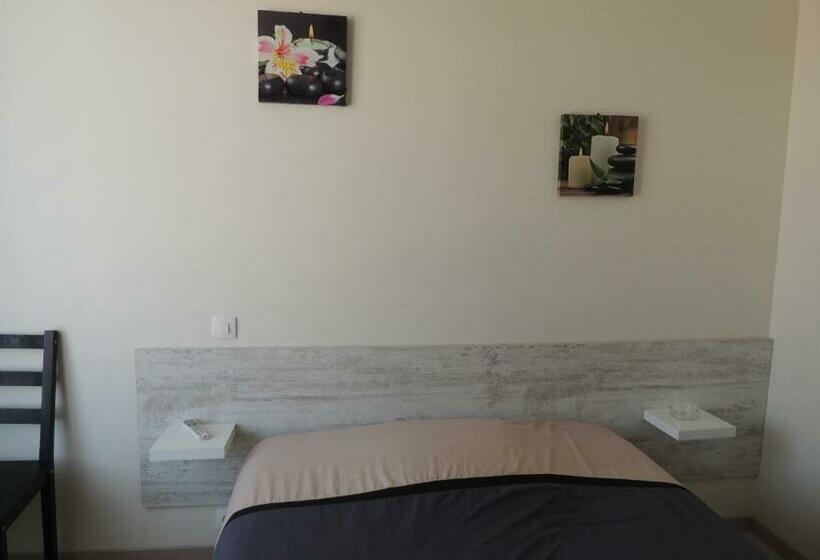 舒适型房间, Le Colbert Epernay