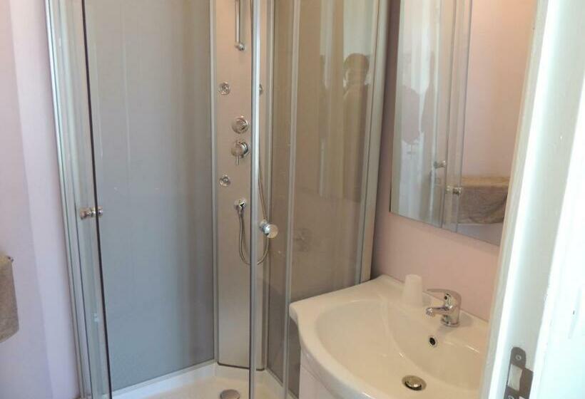 舒适型房间, Le Colbert Epernay