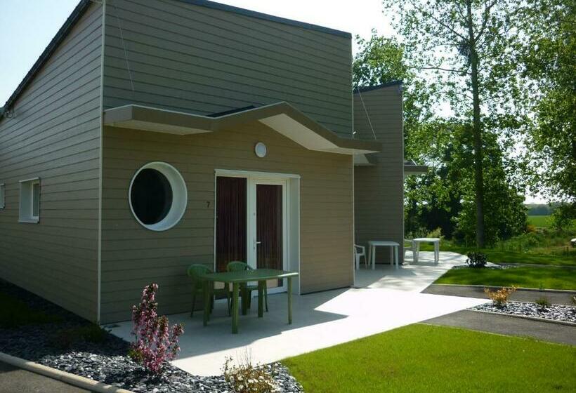 컴포트 룸, Hôtel Les Voisins Beaucemaine