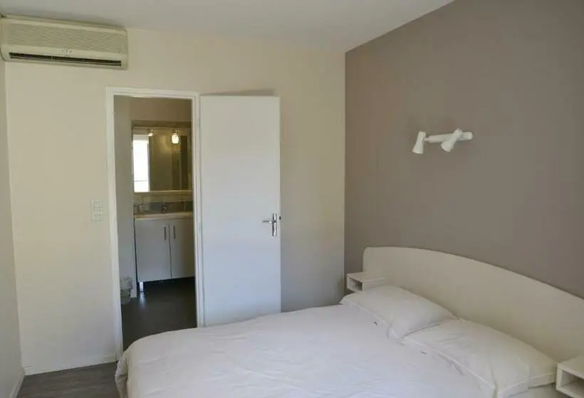Standard-huone, Hôtel Des Arceaux