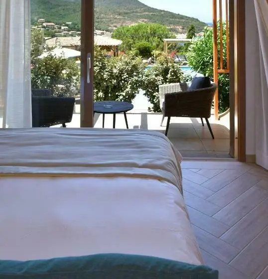 اتاق استاندارد با تراس و چشم‌انداز دریا, Palazzu & Spa   Adult Only