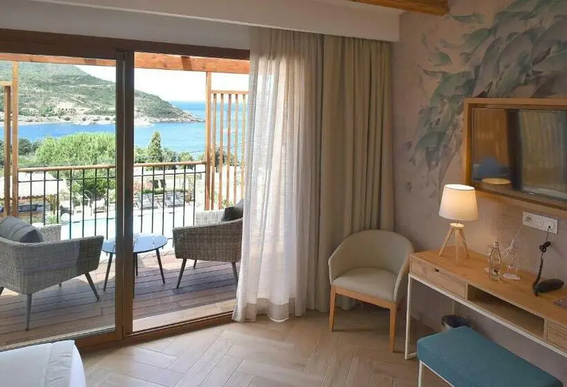 اتاق استاندارد با تراس و چشم‌انداز دریا, Palazzu & Spa   Adult Only