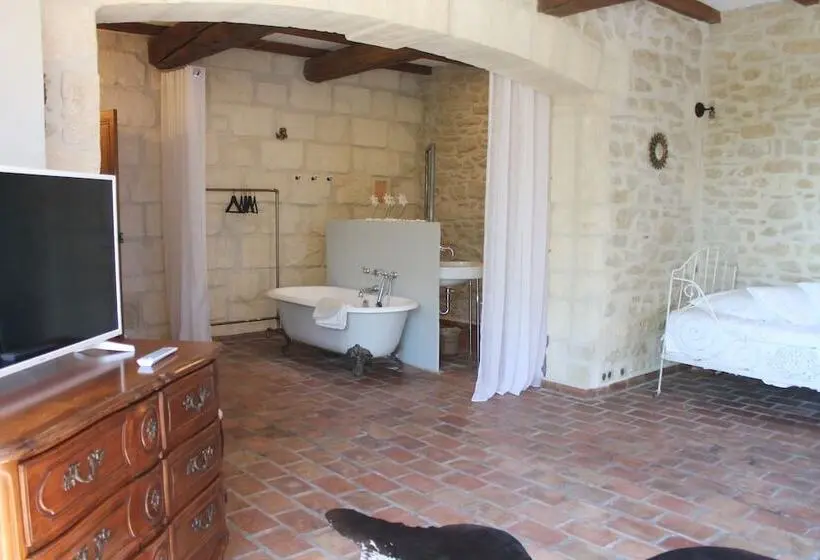Standard-huone, La Demeure Bed And Breakfast