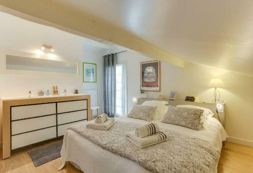 غرفة قياسية, Chambre D'hôtes Etchebri