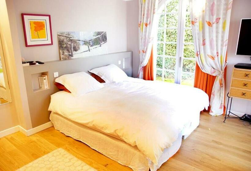 غرفة قياسية, Chambre D'hôtes Etchebri