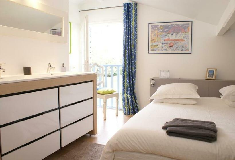 غرفة قياسية, Chambre D'hôtes Etchebri