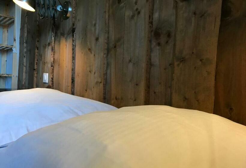 스탠다드 트리플 룸, Chez Jeanmyvonne