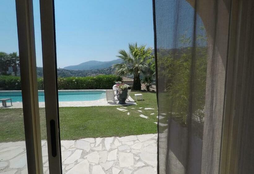 标准间, La Bastide De Freinet