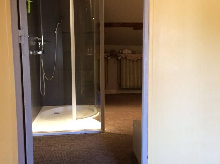 جناح, Le Béguinage