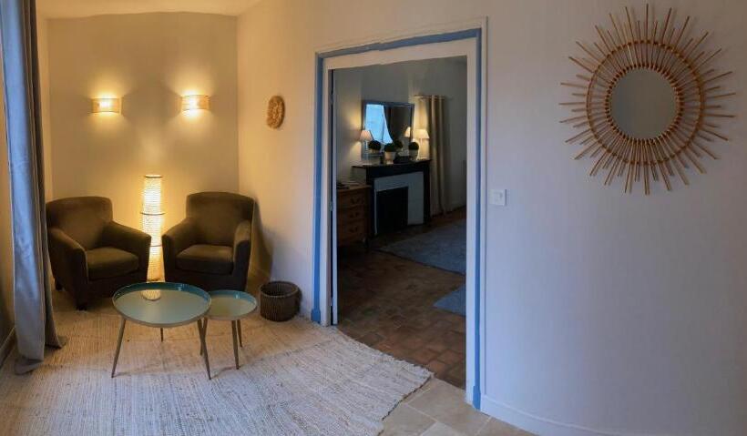 جناح مطلّ علي الحديقة, Le Béguinage