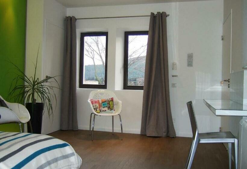 Номер Стандарт, Le Jour Et La Nuit  Maison D Hôtes