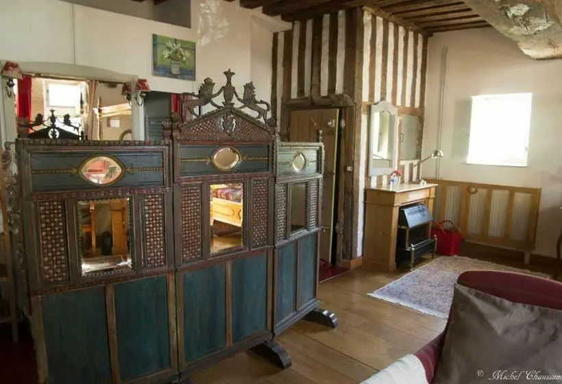 Standard-huone, Les Trois Maillets, Monument Historique