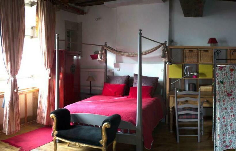 Quarto standard, Les Trois Maillets, Monument Historique