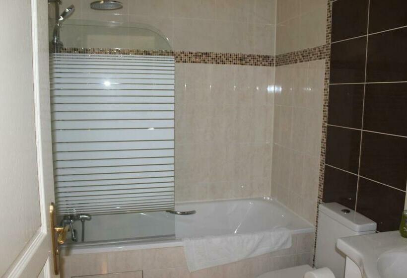 סוויטה משפחתית, Maison Tobias