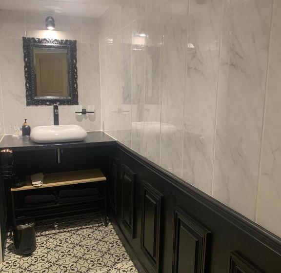 Апартаменты 2 Спальни, Marseille City Chambres&appartements