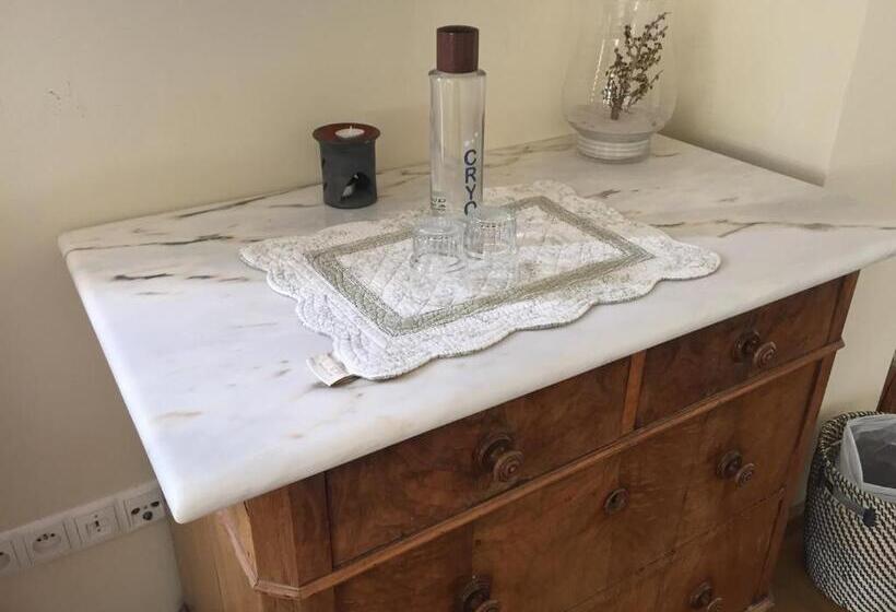 수피리어 룸 풀장 전망, Villa La Begude   Boutique Luxury B&b