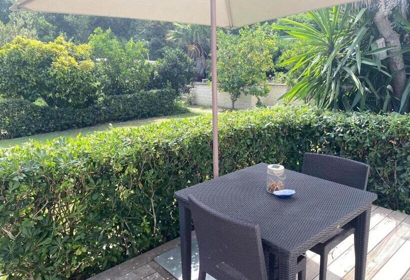 Номер Стандарт Вид на Сад, Villa La Begude   Boutique Luxury B&b