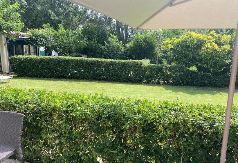 스탠다드 룸 가든 전망, Villa La Begude   Boutique Luxury B&b