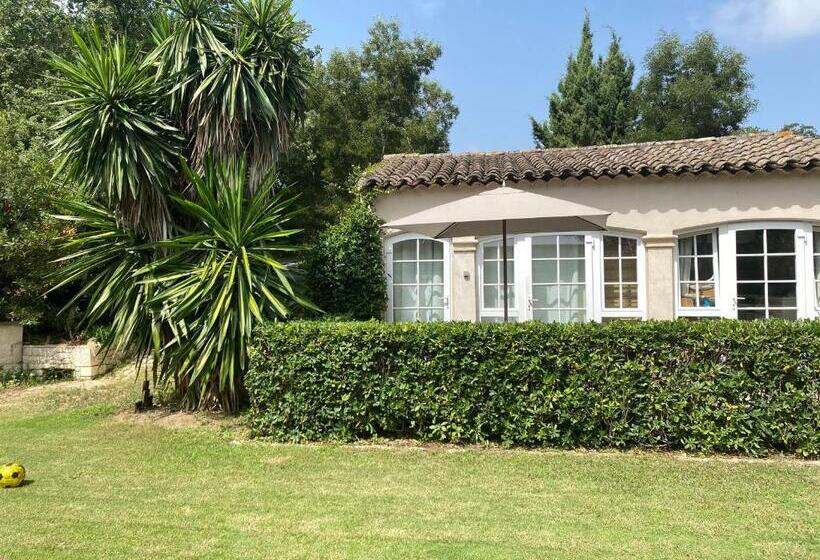 Номер Стандарт Вид на Сад, Villa La Begude   Boutique Luxury B&b