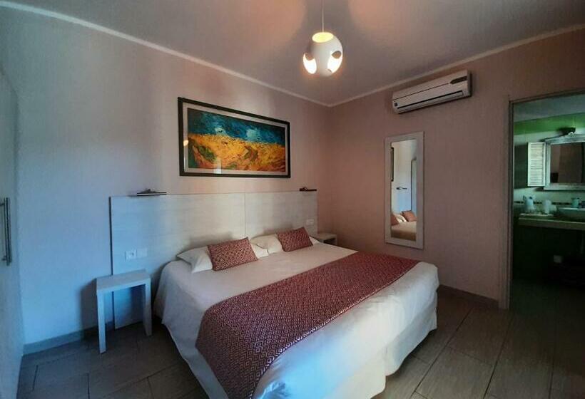 اتاق سوپریور, Cyrnea B&b Adults Only