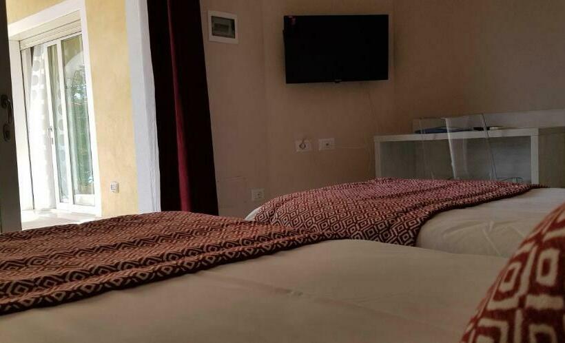 اتاق سوپریور, Cyrnea B&b Adults Only