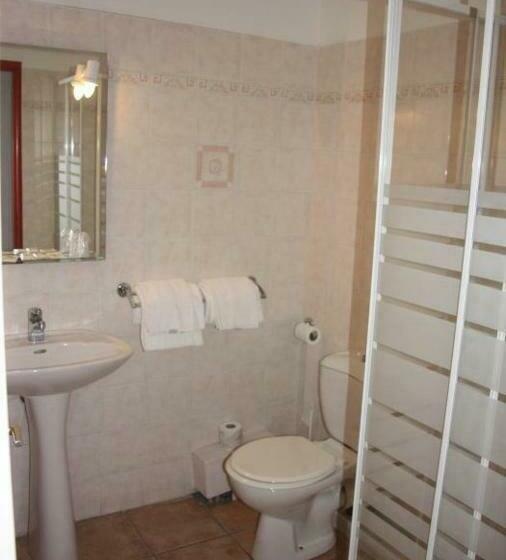 غرفة عائلية, Alata