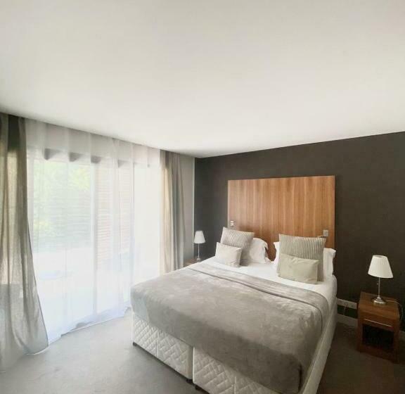 スイート, Au Bon Coin Du Lac