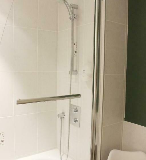 スタンダードルーム, Au Bon Coin Du Lac