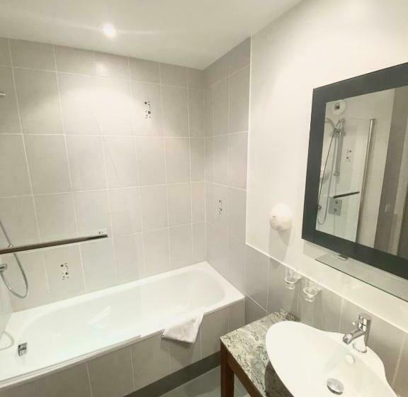 スイート, Au Bon Coin Du Lac