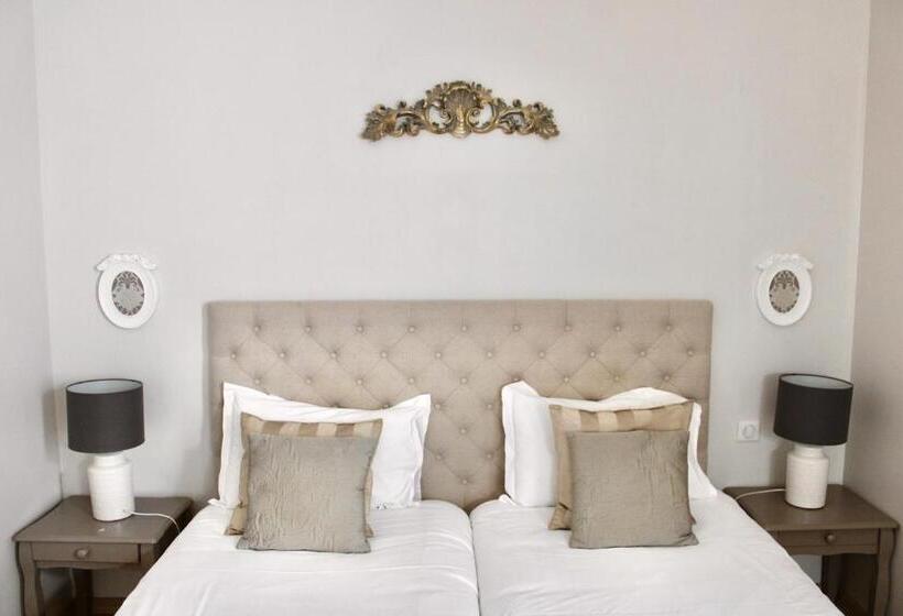 غرفة إقتصادية, Fleur De Ré