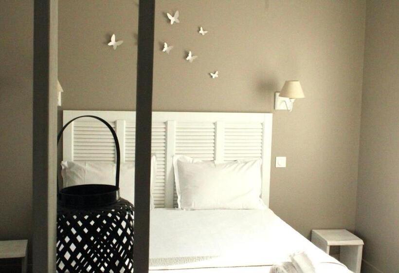 إستديو عائلى, Fleur De Ré