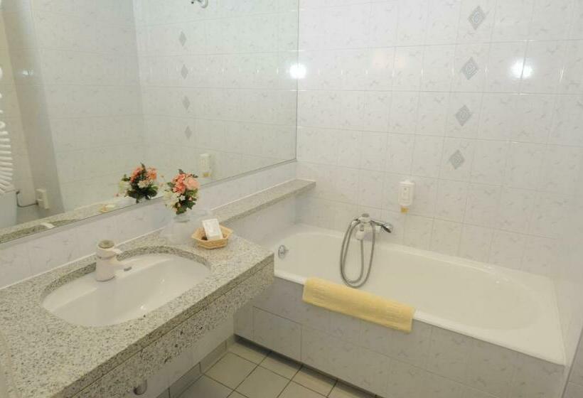 חדר קומפורט, Hôtel 4c