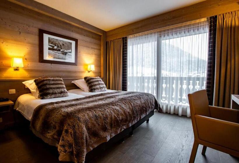 اتاق لوکس خانوادگی, Hôtel Champs Fleuris Morzine